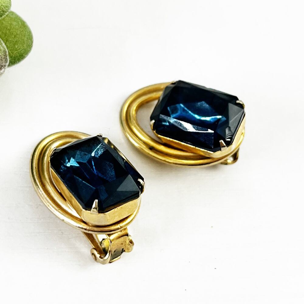 Vintage Deep Blue Glass Stone & Gold Clip Earrings
